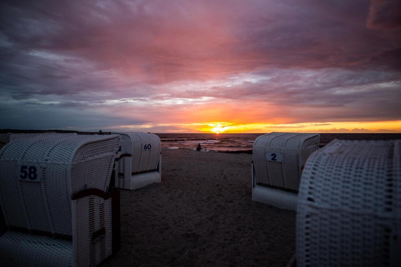Aparthotel Waterkant Suites - Fewos Am Meer Mit Spa Börgerende-Rethwisch エクステリア 写真