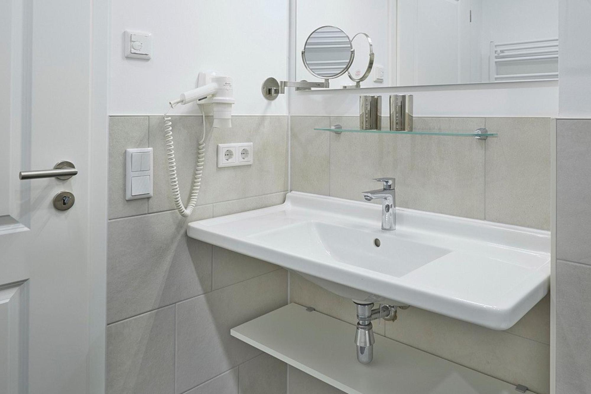 Aparthotel Waterkant Suites - Fewos Am Meer Mit Spa Börgerende-Rethwisch エクステリア 写真